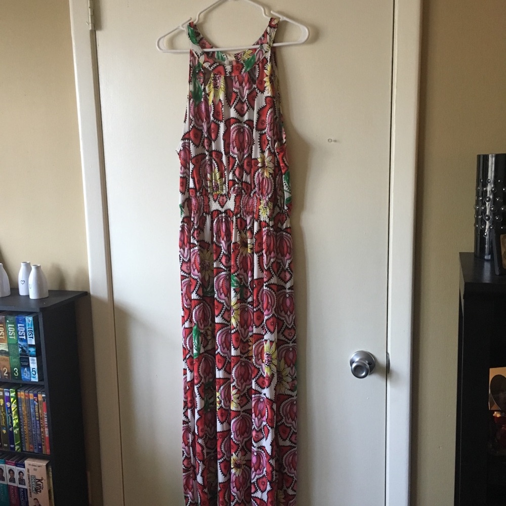 🛍 NWT! Fun summer dress - light weight!